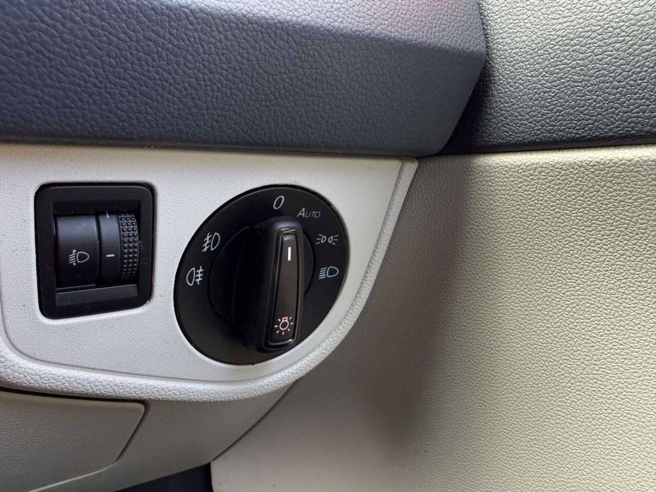 2019 VOLKSWAGEN POLO 2019 VOLKSWAGEN POLO