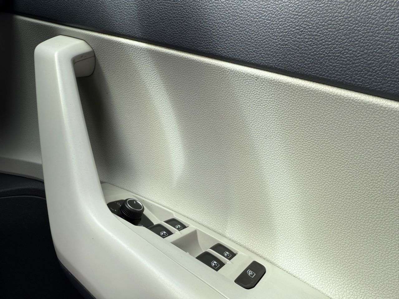 2019 VOLKSWAGEN POLO 2019 VOLKSWAGEN POLO