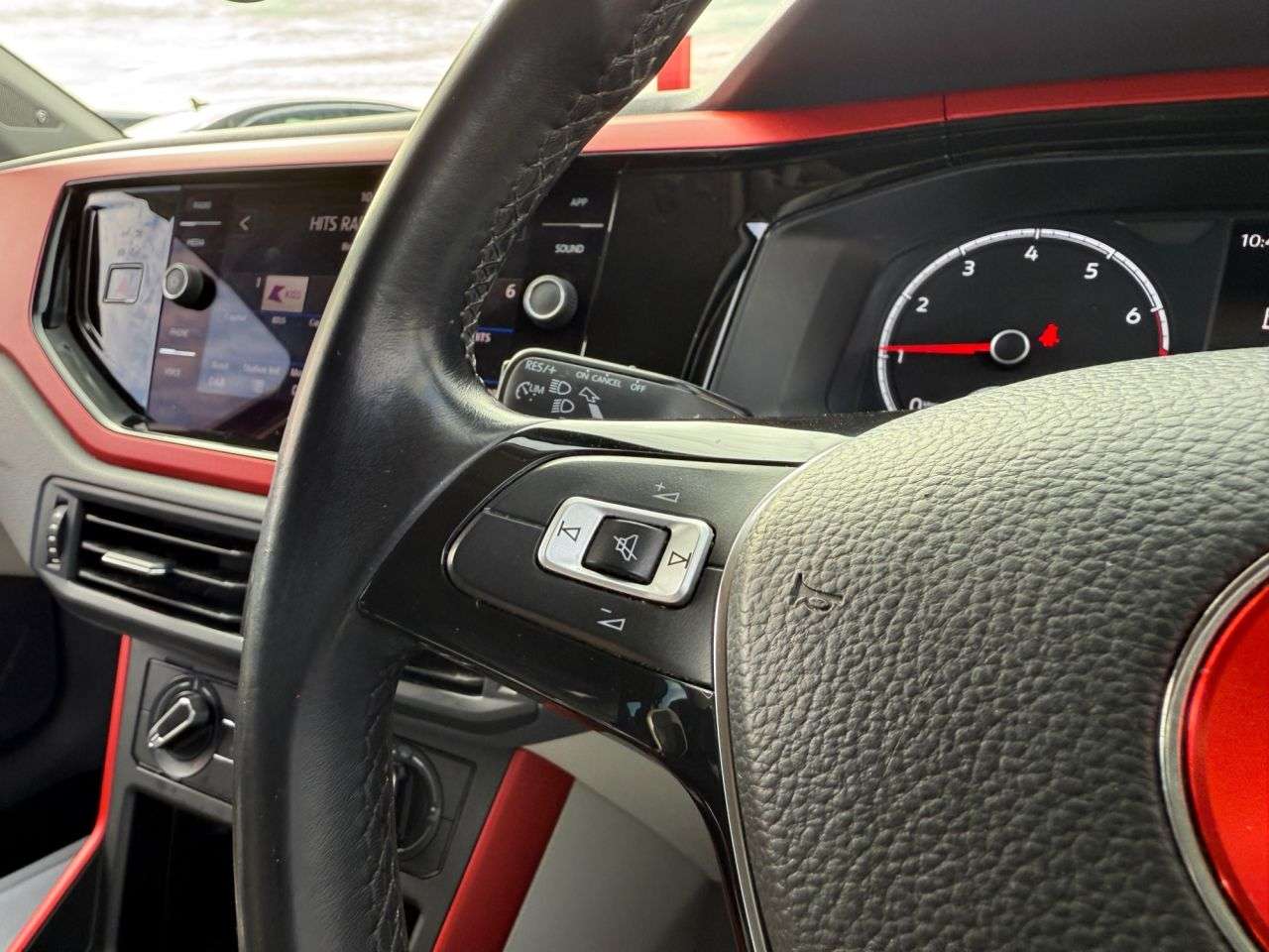 2019 VOLKSWAGEN POLO 2019 VOLKSWAGEN POLO