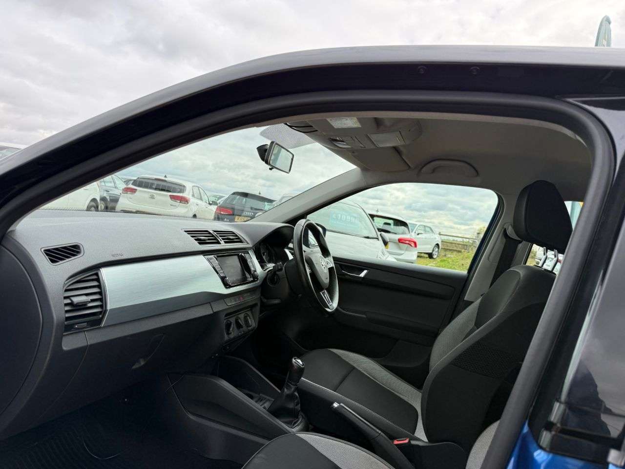 2017 SKODA FABIA 2017 SKODA FABIA