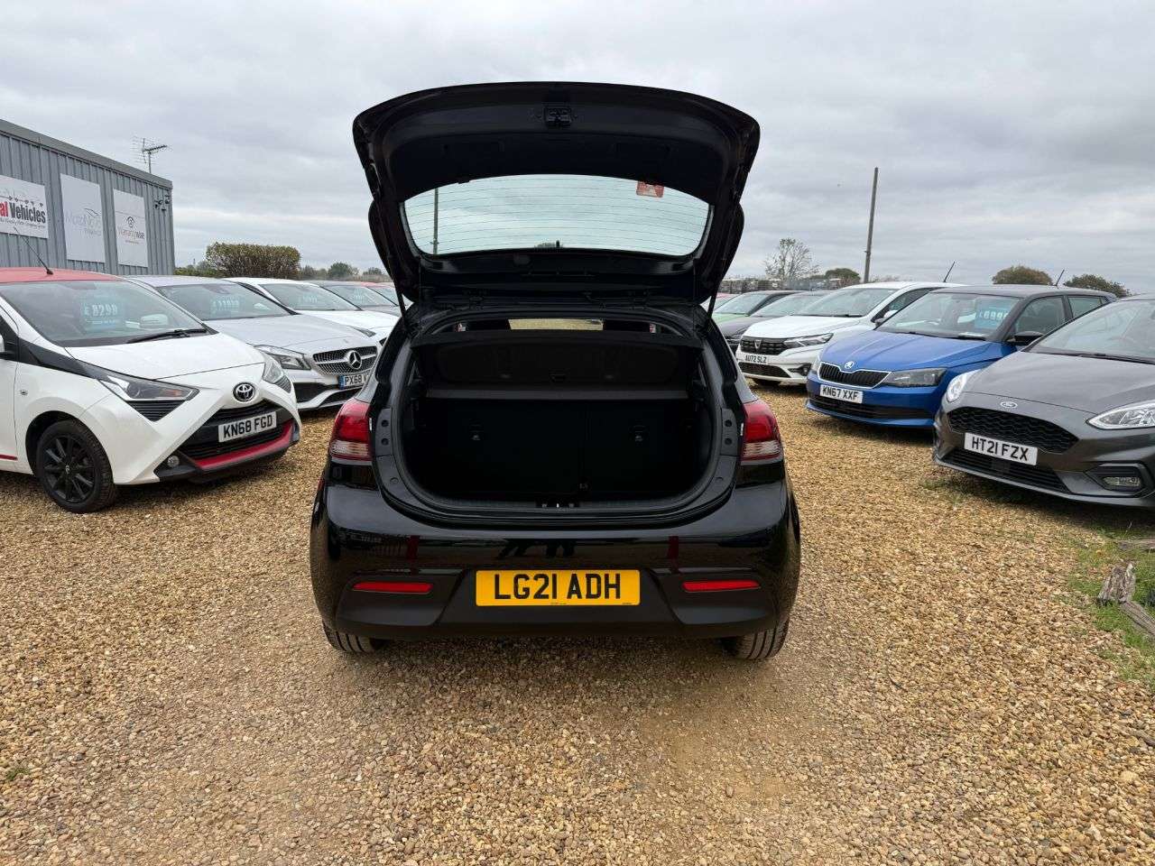 2021 KIA RIO 2021 KIA RIO