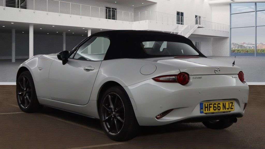 2016 MAZDA MX-5 2016 MAZDA MX-5