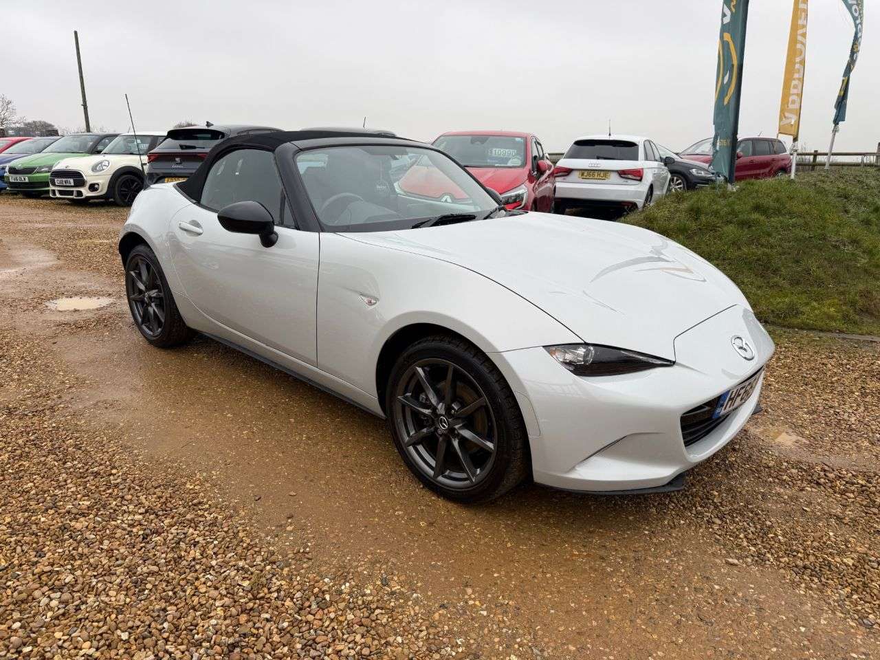 2016 MAZDA MX-5 2016 MAZDA MX-5