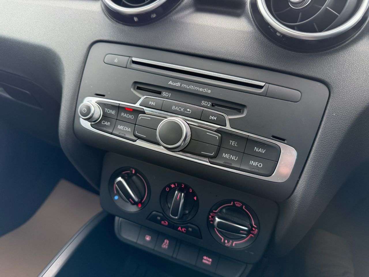 2017 AUDI A1 2017 AUDI A1