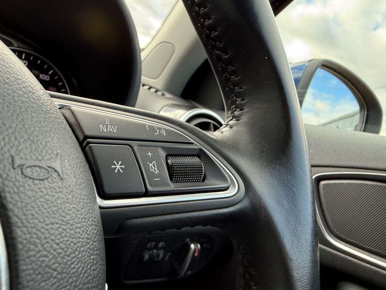 2017 AUDI A1 2017 AUDI A1