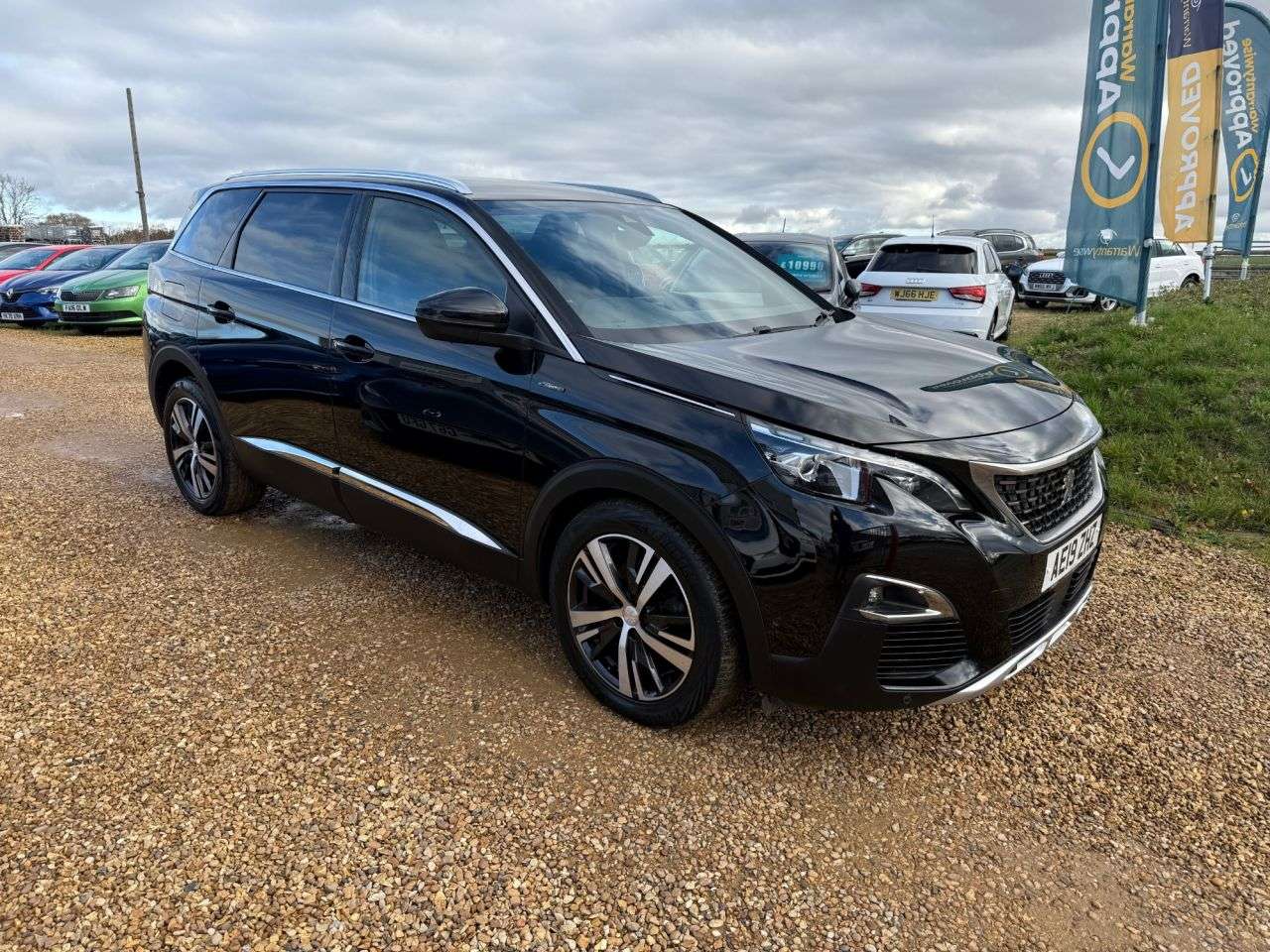 2019 PEUGEOT 5008 2019 PEUGEOT 5008
