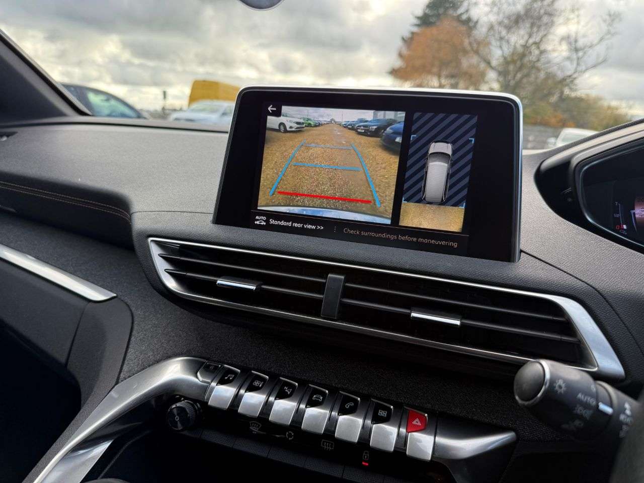 2019 PEUGEOT 5008 2019 PEUGEOT 5008