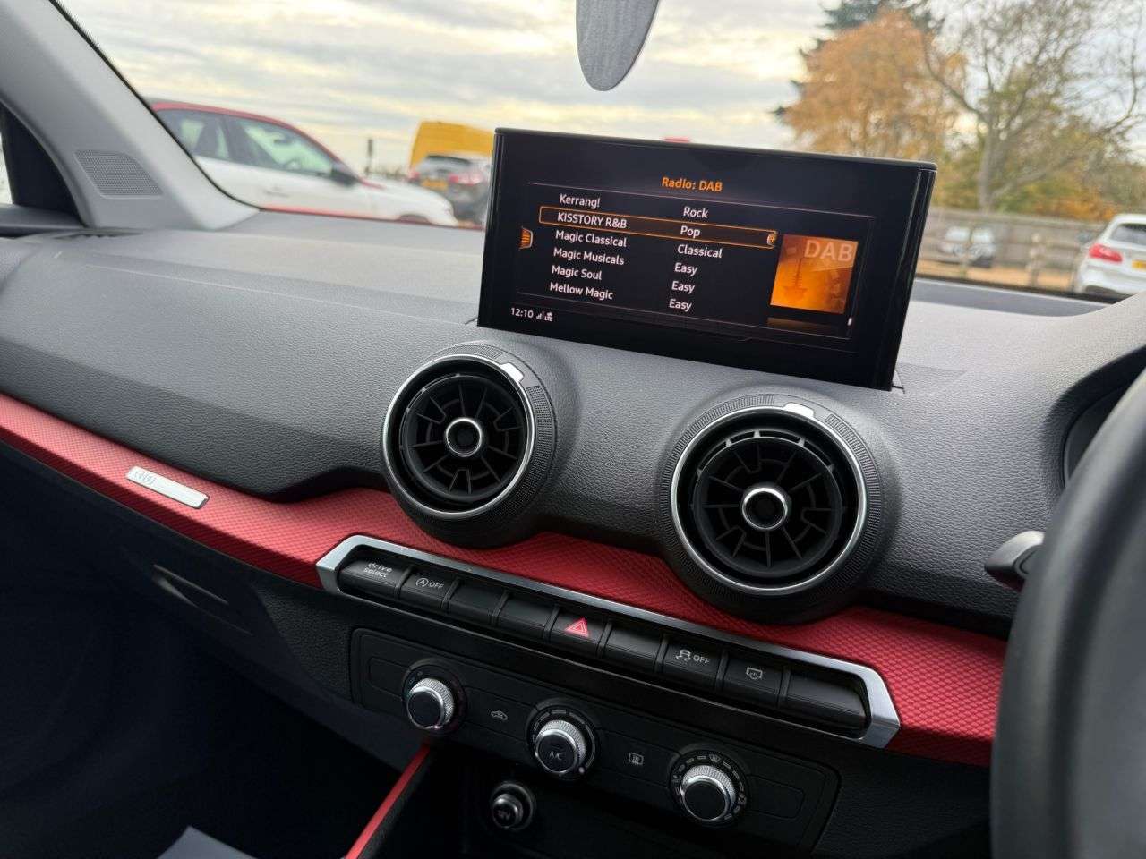 2017 AUDI Q2 2017 AUDI Q2