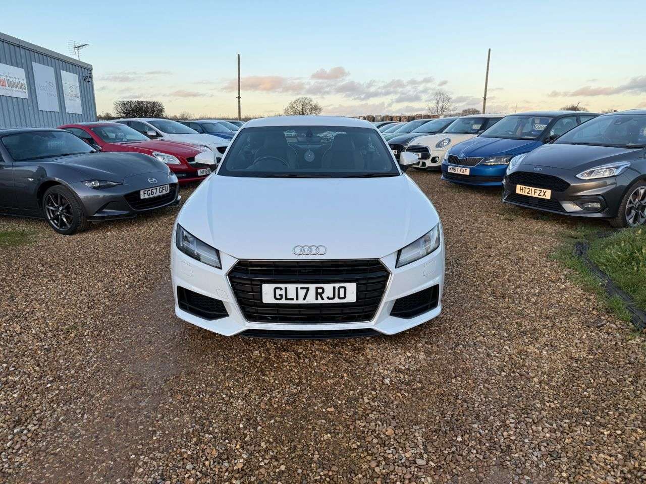 A 2017 AUDI TT 1.8 TFSI S line Coupe 3dr Petrol Manual Euro 6 (s/s) (180 ps) A 2017 AUDI TT 1.8 TFSI S line Coupe 3dr Petrol Manual Euro 6 (s/s) (180 ps)