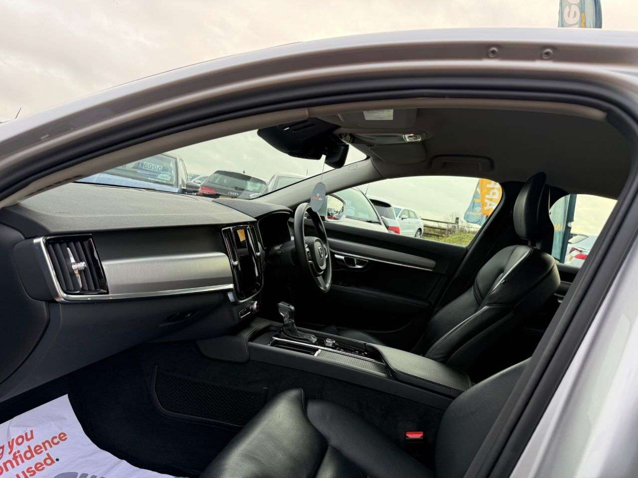 2018 VOLVO S90 2018 VOLVO S90