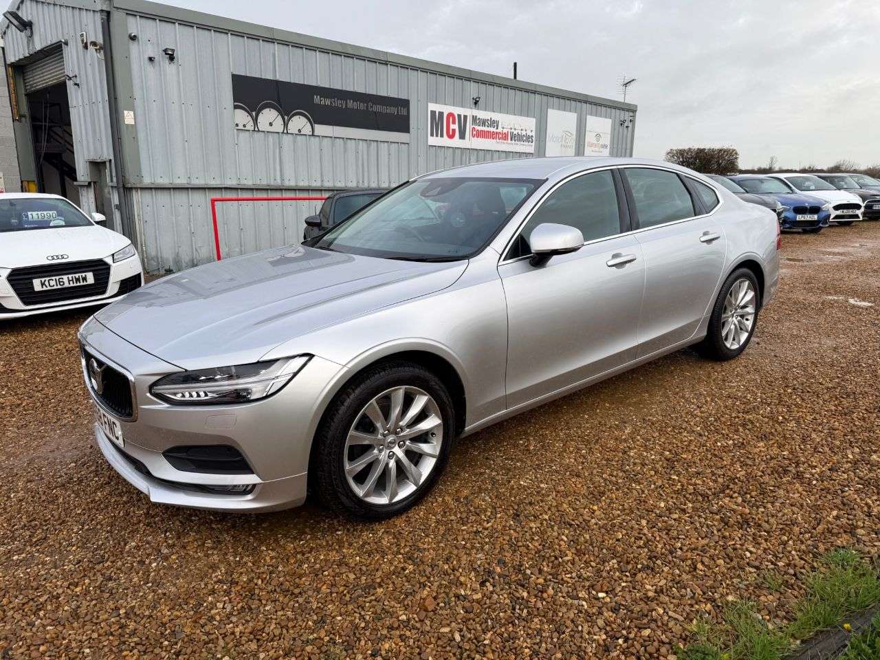 2018 VOLVO S90 2018 VOLVO S90