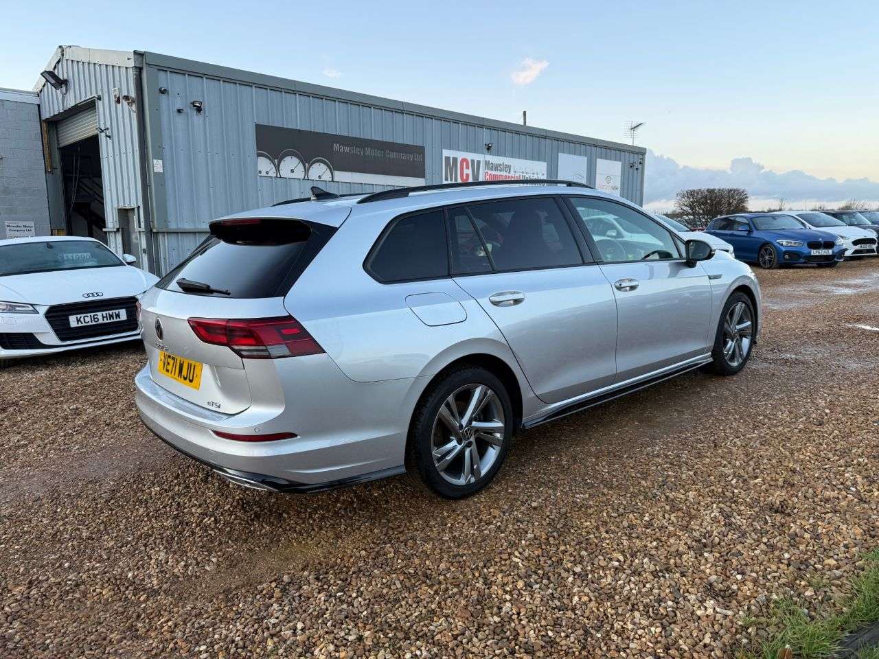 2022 VOLKSWAGEN GOLF 2022 VOLKSWAGEN GOLF