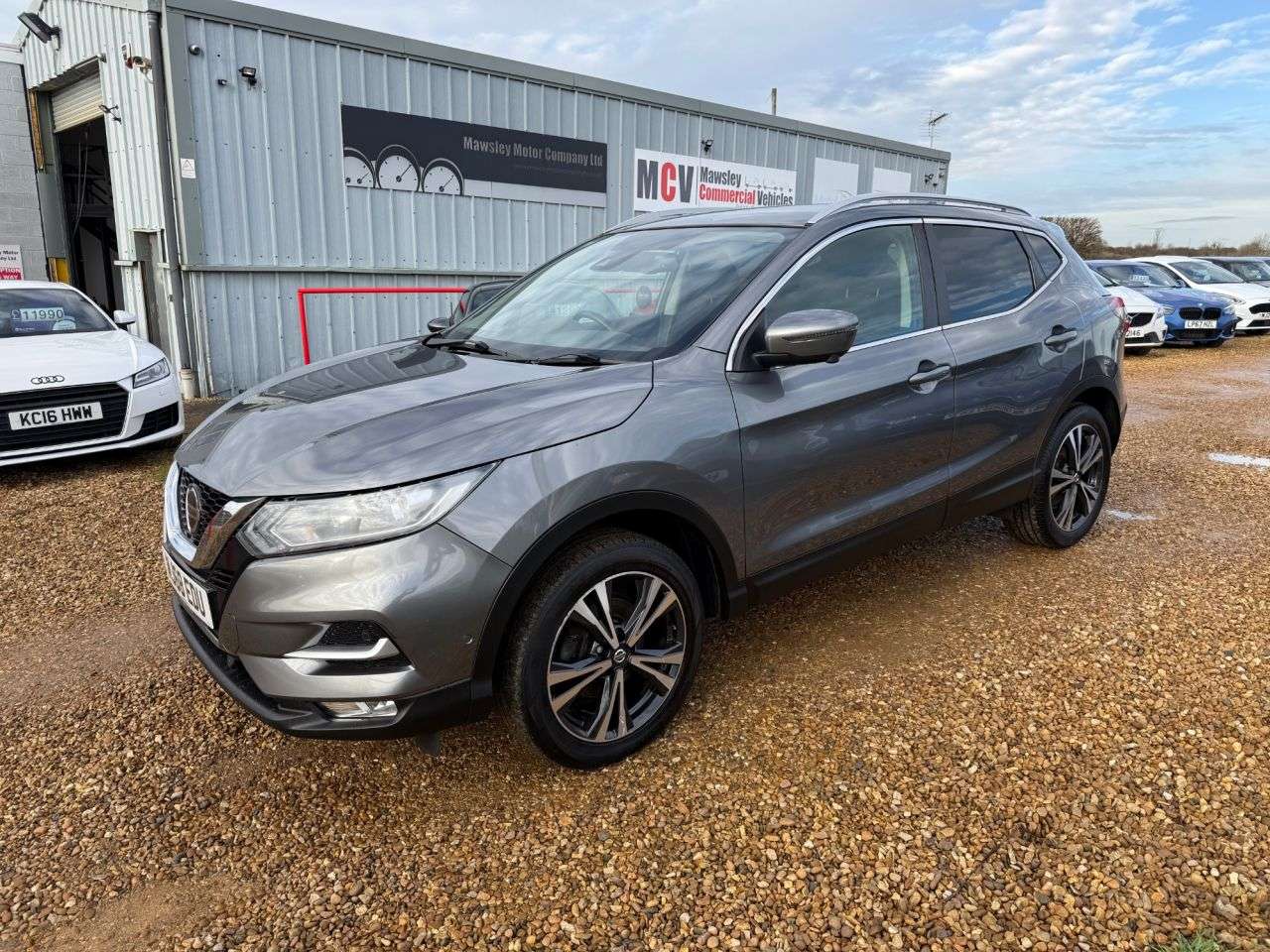 A 2018 NISSAN QASHQAI 1.3 DIG-T N-Connecta SUV 5dr Petrol Manual Euro 6 (s/s) (140 ps) A 2018 NISSAN QASHQAI 1.3 DIG-T N-Connecta SUV 5dr Petrol Manual Euro 6 (s/s) (140 ps)
