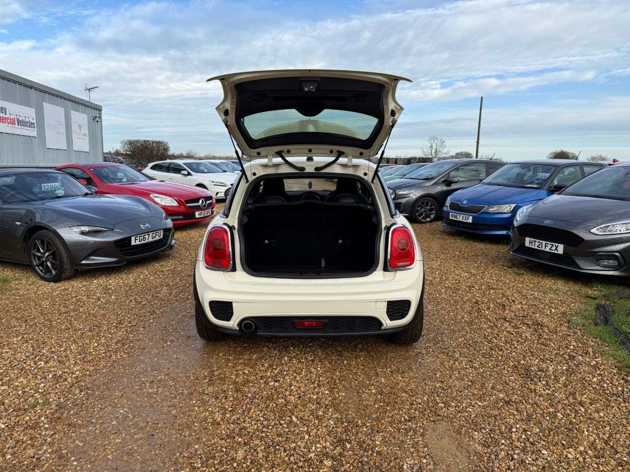 2018 MINI HATCH 2018 MINI HATCH