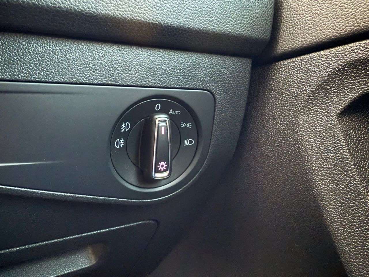 2018 VOLKSWAGEN TIGUAN 2018 VOLKSWAGEN TIGUAN