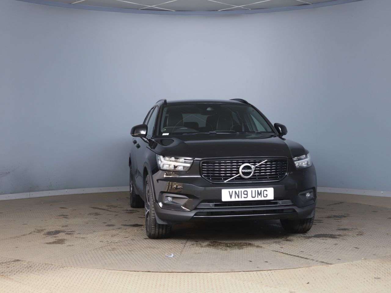 2019 VOLVO XC40 2019 VOLVO XC40