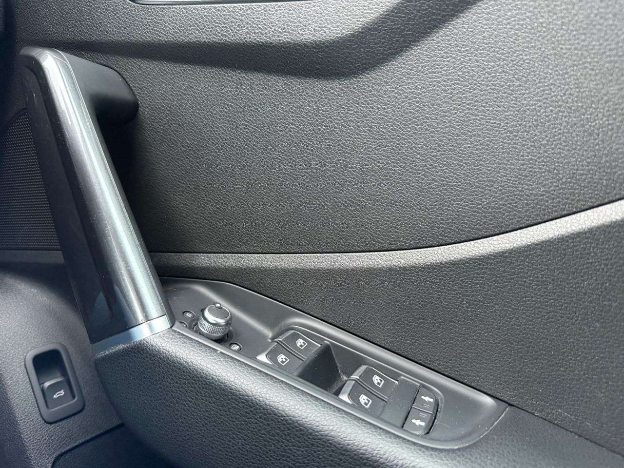 2019 AUDI Q2 2019 AUDI Q2