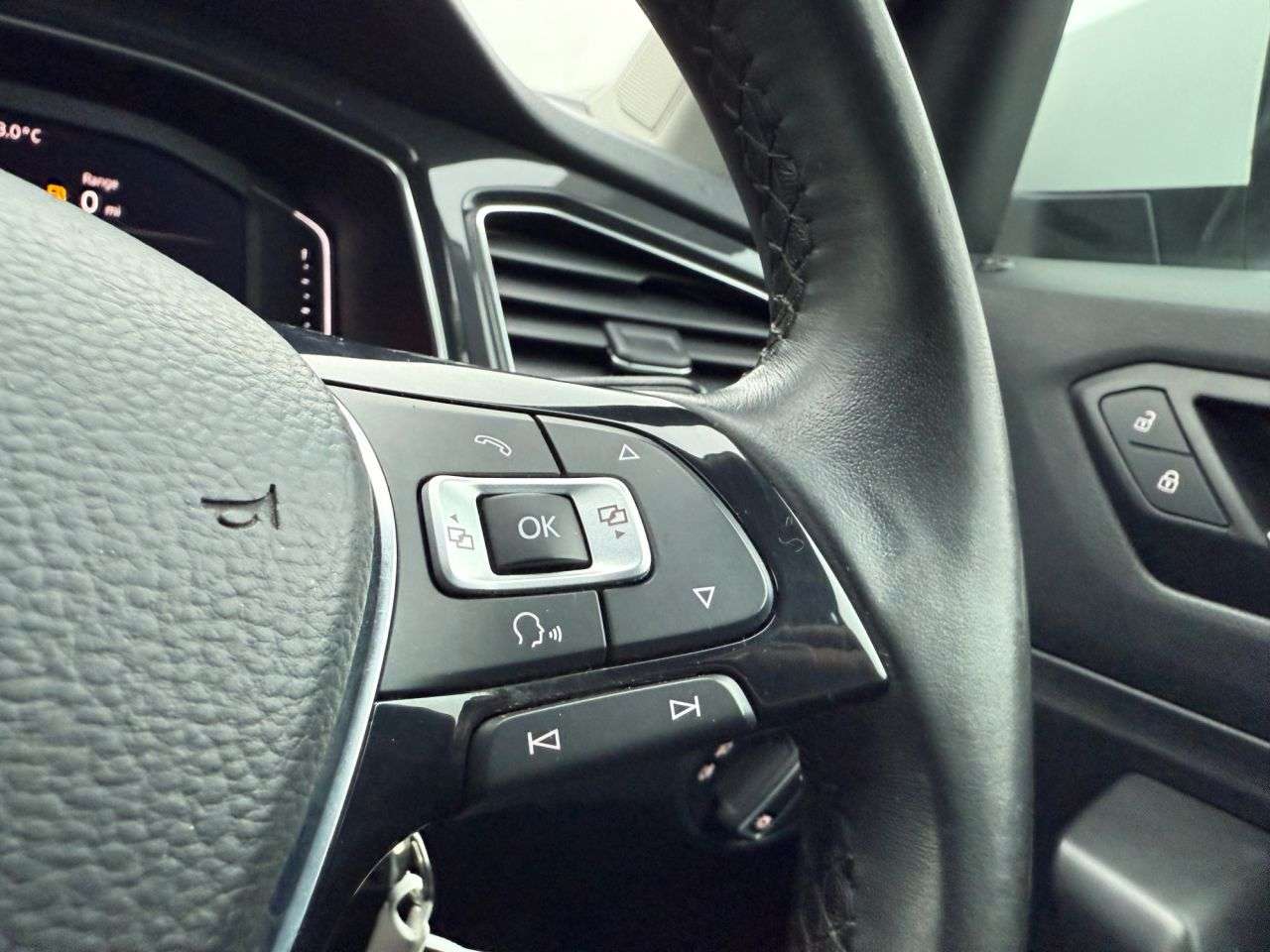 2018 VOLKSWAGEN T-ROC 2018 VOLKSWAGEN T-ROC