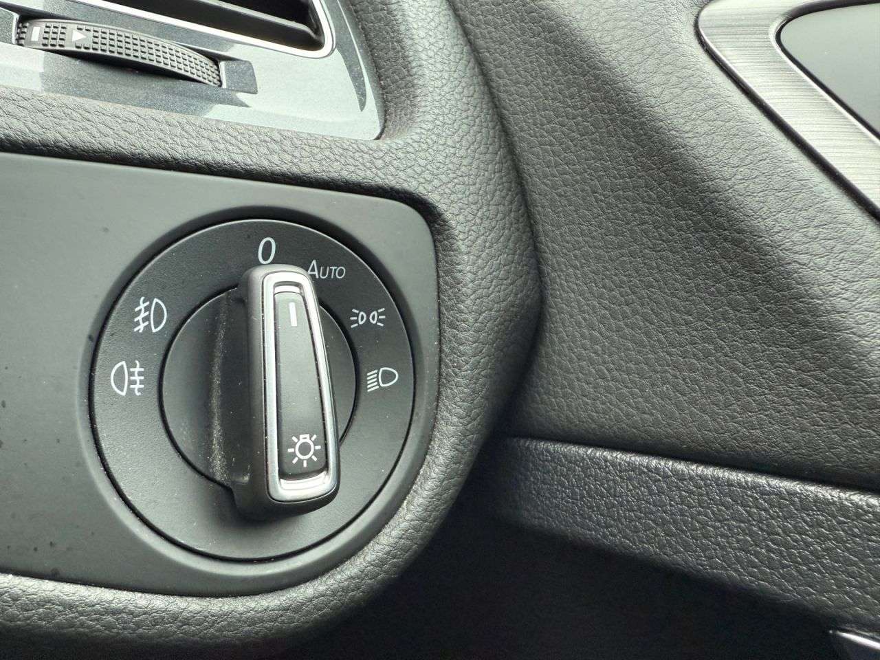 2019 VOLKSWAGEN GOLF 2019 VOLKSWAGEN GOLF