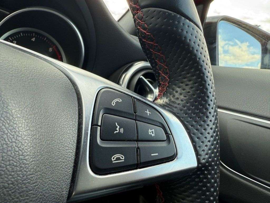 2017 MERCEDES-BENZ GLA 2017 MERCEDES-BENZ GLA