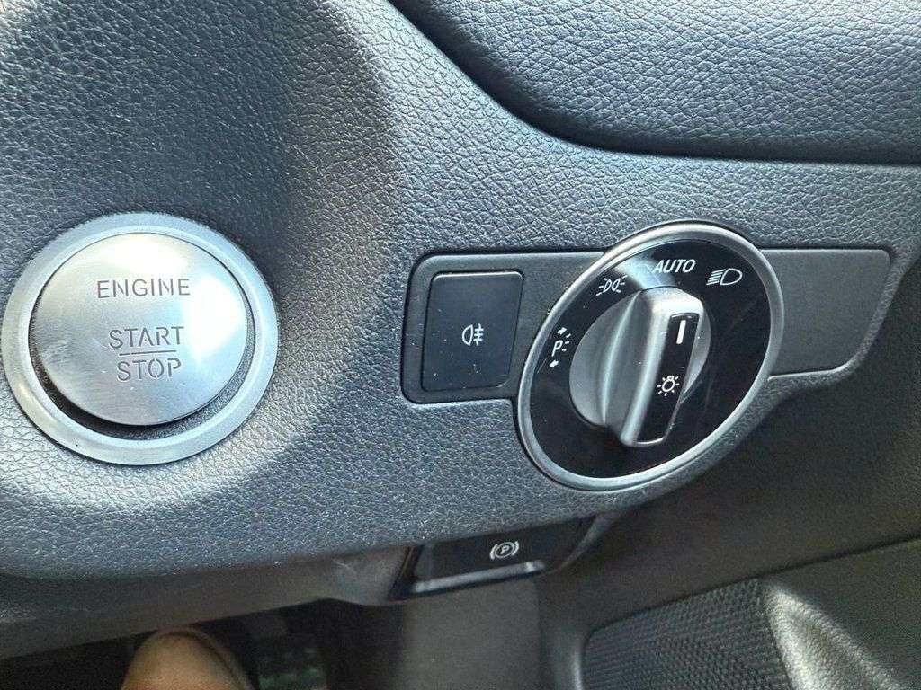 2017 MERCEDES-BENZ GLA 2017 MERCEDES-BENZ GLA