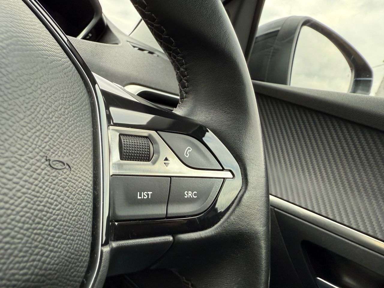 2021 PEUGEOT 3008 2021 PEUGEOT 3008