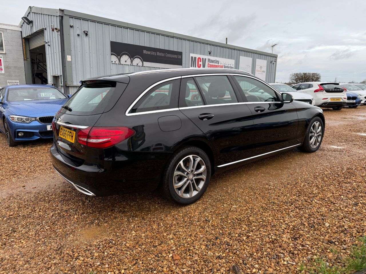 A 2015 MERCEDES-BENZ C-CLASS 2.1 C300dh Sport Estate 5dr Diesel Hybrid G-Tronic+ Euro 6 (s/s) (231 ps) A 2015 MERCEDES-BENZ C-CLASS 2.1 C300dh Sport Estate 5dr Diesel Hybrid G-Tronic+ Euro 6 (s/s) (231 ps)