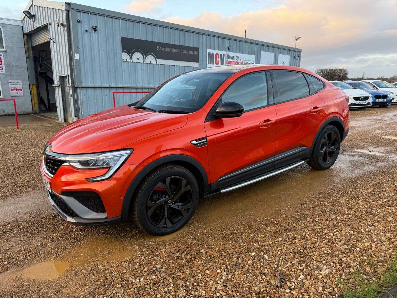 A 2022 RENAULT ARKANA 1.6 E-TECH r.s. line SUV 5dr Petrol Hybrid Auto 2WD Euro 6 (s/s) (145 bhp) A 2022 RENAULT ARKANA 1.6 E-TECH r.s. line SUV 5dr Petrol Hybrid Auto 2WD Euro 6 (s/s) (145 bhp)