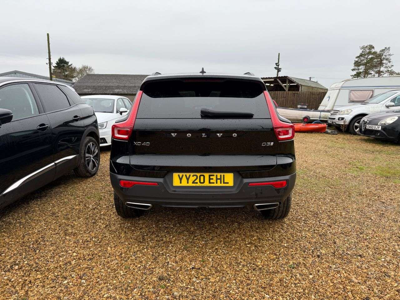 2020 VOLVO XC40 2020 VOLVO XC40