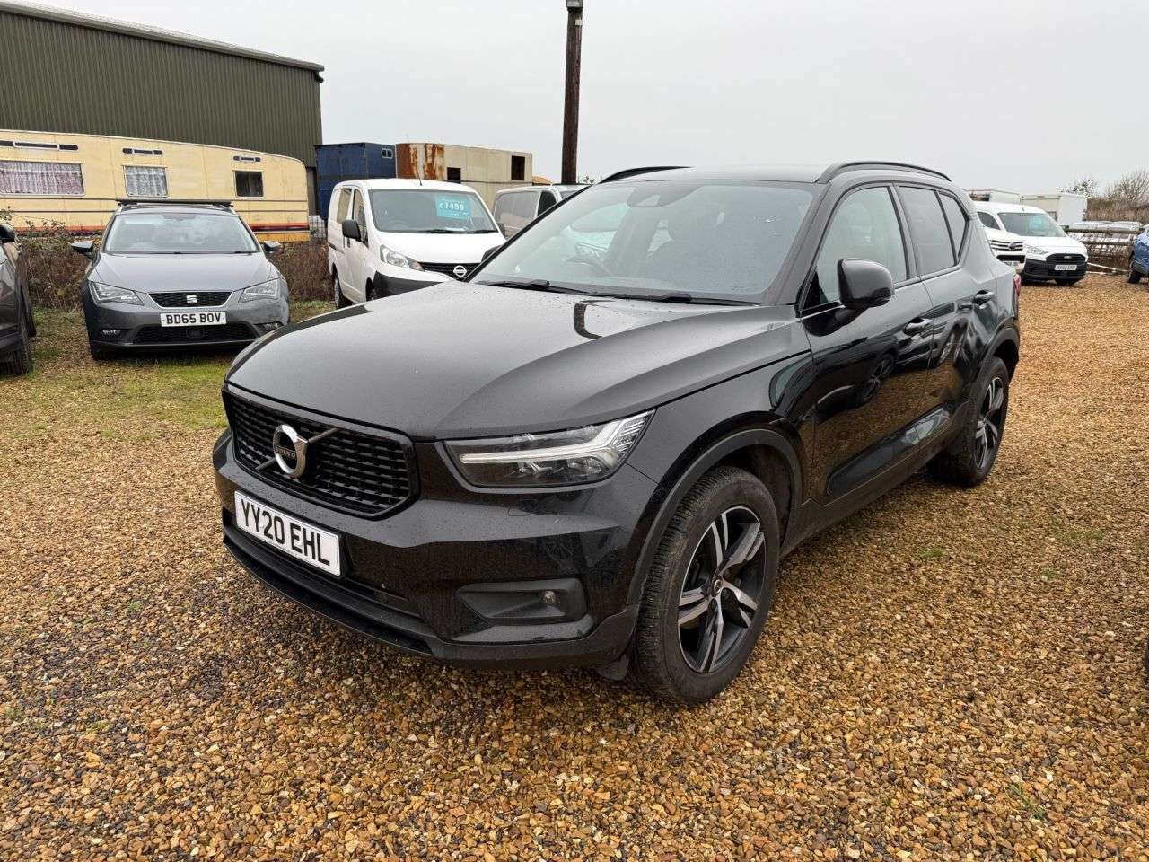 2020 VOLVO XC40 2020 VOLVO XC40
