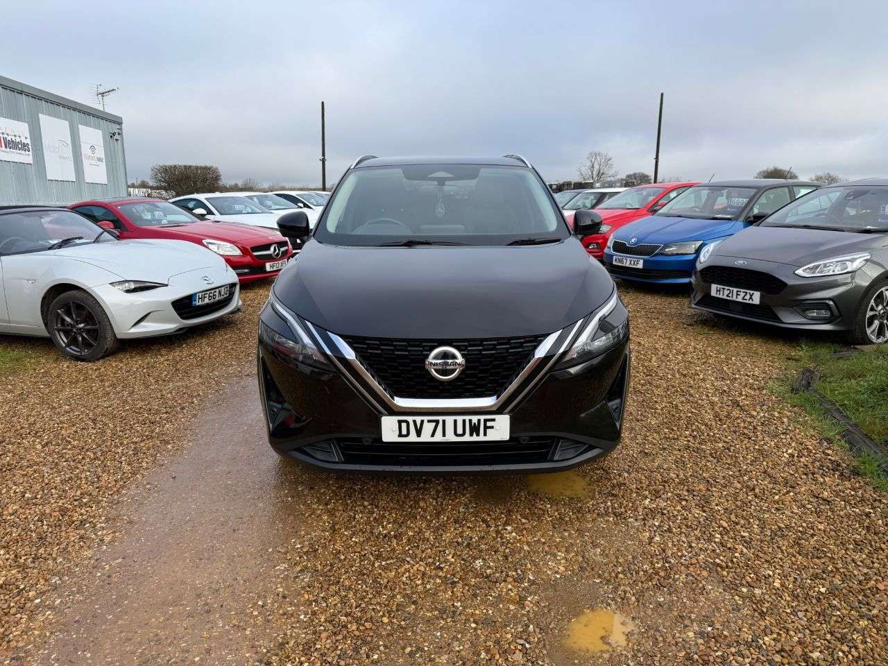 A 2021 NISSAN QASHQAI 1.3 DIG-T MHEV N-Connecta SUV 5dr Petrol Hybrid Manual Euro 6 (s/s) (140 ps A 2021 NISSAN QASHQAI 1.3 DIG-T MHEV N-Connecta SUV 5dr Petrol Hybrid Manual Euro 6 (s/s) (140 ps