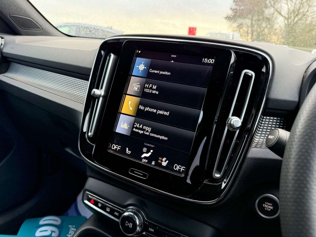 2021 VOLVO XC40 2021 VOLVO XC40