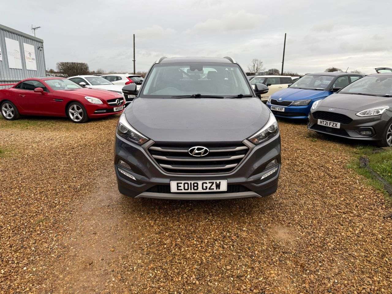 A 2018 HYUNDAI TUCSON 1.6 GDi Blue Drive SE Nav SUV 5dr Petrol Manual Euro 6 (s/s) (132 ps) A 2018 HYUNDAI TUCSON 1.6 GDi Blue Drive SE Nav SUV 5dr Petrol Manual Euro 6 (s/s) (132 ps)