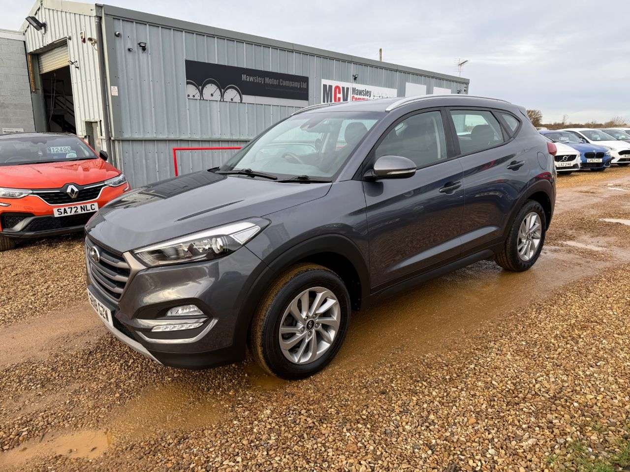 A 2018 HYUNDAI TUCSON 1.6 GDi Blue Drive SE Nav SUV 5dr Petrol Manual Euro 6 (s/s) (132 ps) A 2018 HYUNDAI TUCSON 1.6 GDi Blue Drive SE Nav SUV 5dr Petrol Manual Euro 6 (s/s) (132 ps)