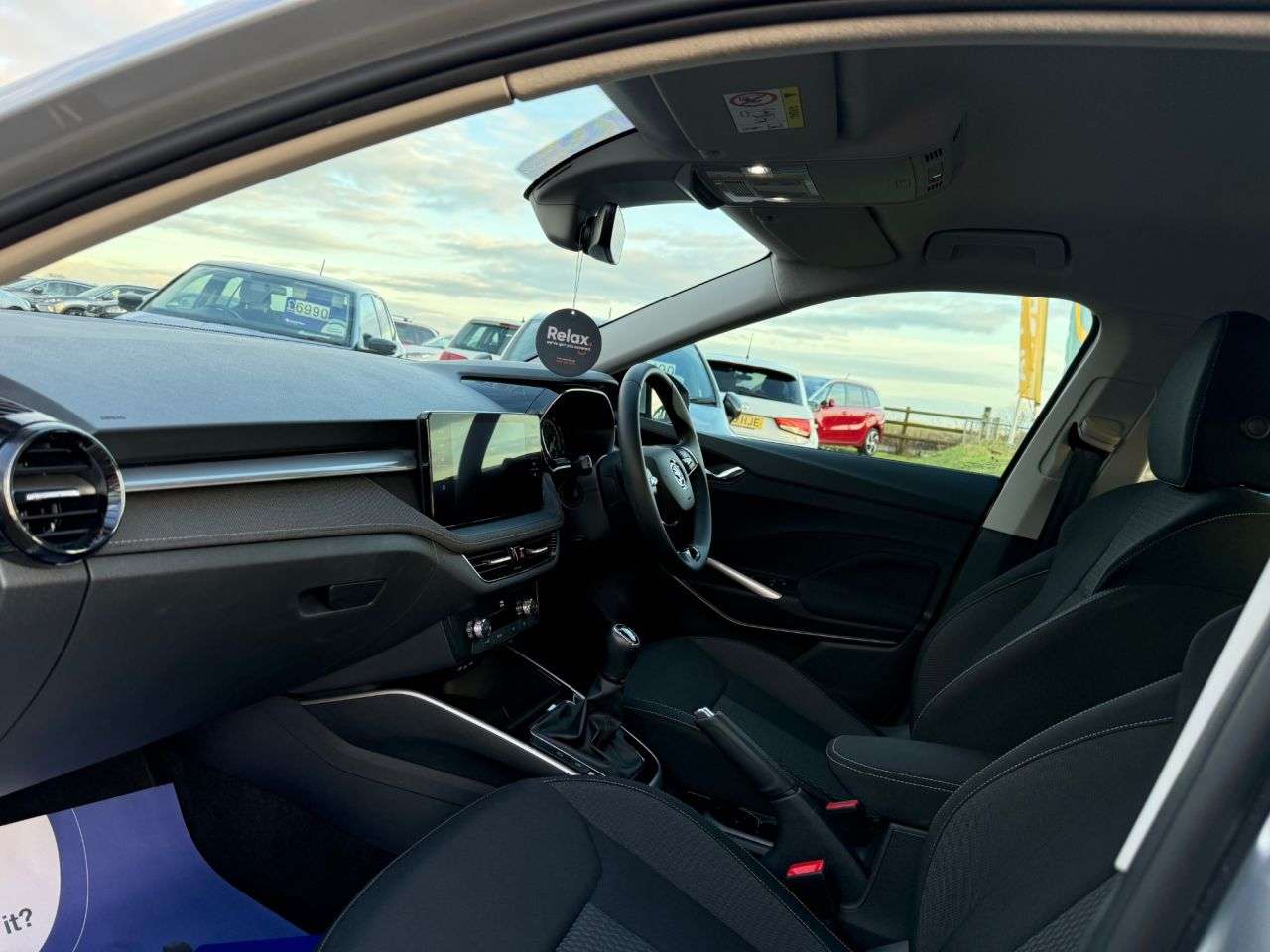 A 2022 SKODA FABIA 1.0 TSI SE L Hatchback 5dr Petrol Manual Euro 6 (s/s) (110 ps) A 2022 SKODA FABIA 1.0 TSI SE L Hatchback 5dr Petrol Manual Euro 6 (s/s) (110 ps)