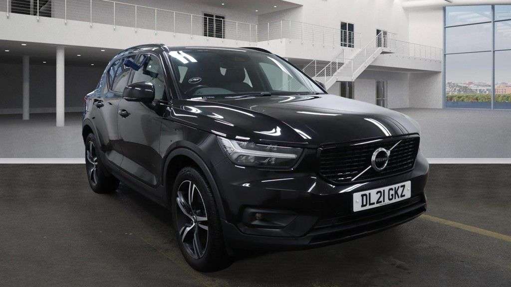 2021 VOLVO XC40 2021 VOLVO XC40