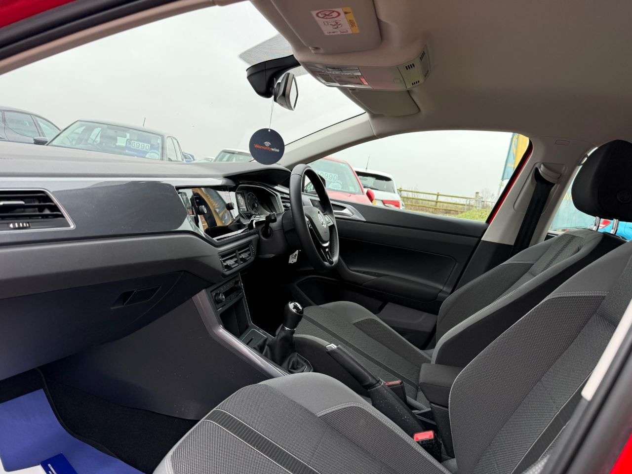 A 2018 VOLKSWAGEN POLO 1.0 TSI SEL Hatchback 5dr Petrol Manual Euro 6 (s/s) (115 ps) A 2018 VOLKSWAGEN POLO 1.0 TSI SEL Hatchback 5dr Petrol Manual Euro 6 (s/s) (115 ps)