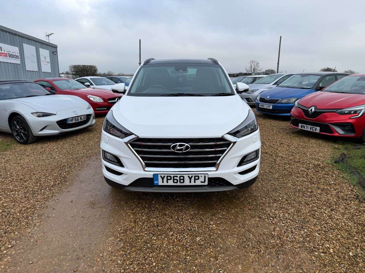 A 2018 HYUNDAI TUCSON 1.6 T-GDi Premium SE SUV 5dr Petrol Manual Euro 6 (s/s) (177 ps) A 2018 HYUNDAI TUCSON 1.6 T-GDi Premium SE SUV 5dr Petrol Manual Euro 6 (s/s) (177 ps)