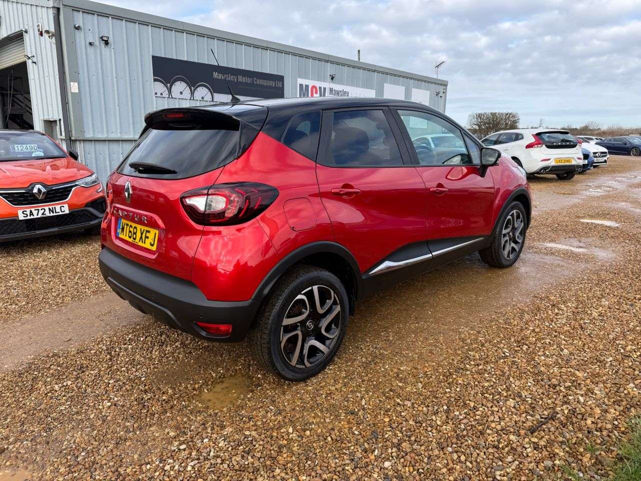 A 2018 RENAULT CAPTUR 0.9 TCe ENERGY Iconic SUV 5dr Petrol Manual Euro 6 (s/s) (90 ps) A 2018 RENAULT CAPTUR 0.9 TCe ENERGY Iconic SUV 5dr Petrol Manual Euro 6 (s/s) (90 ps)