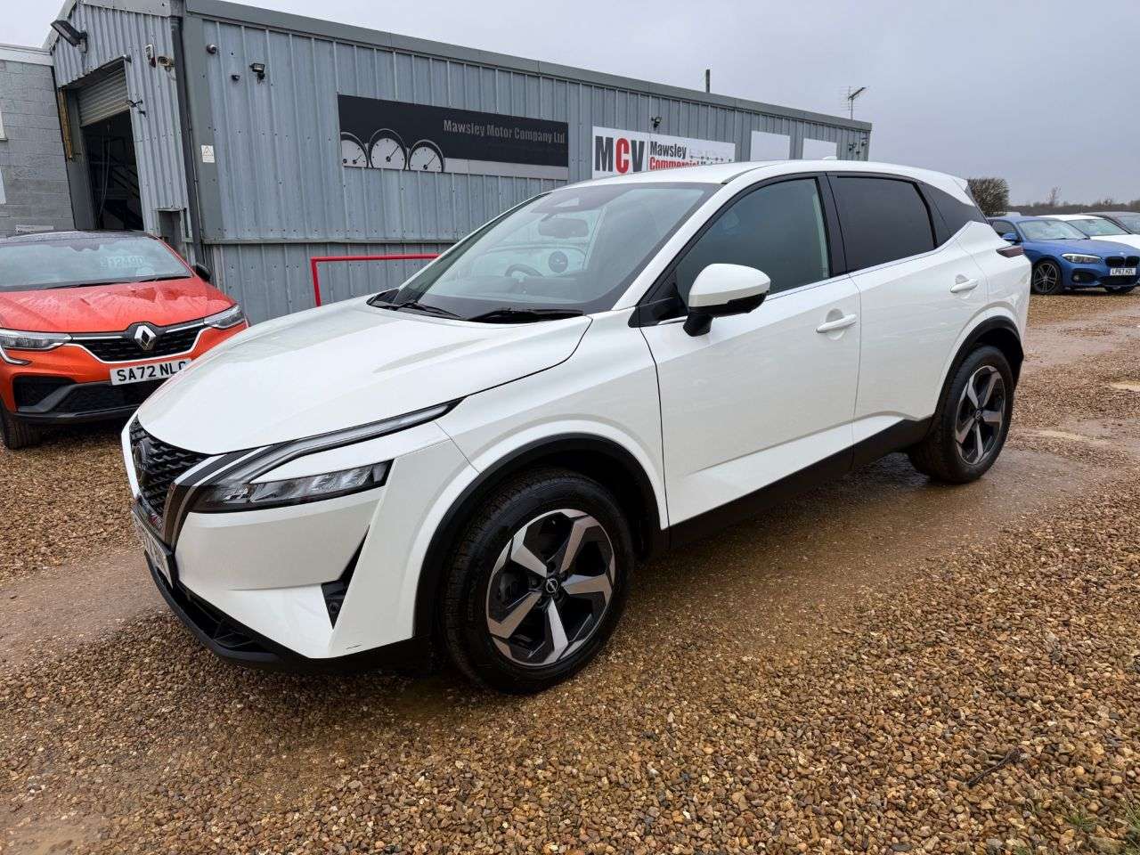 A 2022 NISSAN QASHQAI 1.3 DIG-T MHEV N-Connecta SUV 5dr Petrol Hybrid Manual Euro 6 (s/s) (140 ps A 2022 NISSAN QASHQAI 1.3 DIG-T MHEV N-Connecta SUV 5dr Petrol Hybrid Manual Euro 6 (s/s) (140 ps