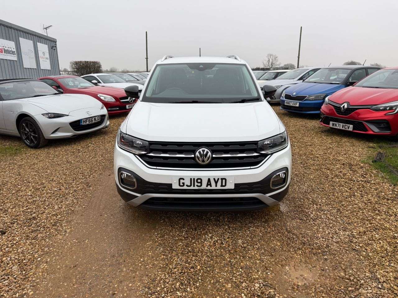 A 2019 VOLKSWAGEN T-CROSS 1.0 TSI First Edition SUV 5dr Petrol Manual Euro 6 (s/s) (115 ps) A 2019 VOLKSWAGEN T-CROSS 1.0 TSI First Edition SUV 5dr Petrol Manual Euro 6 (s/s) (115 ps)