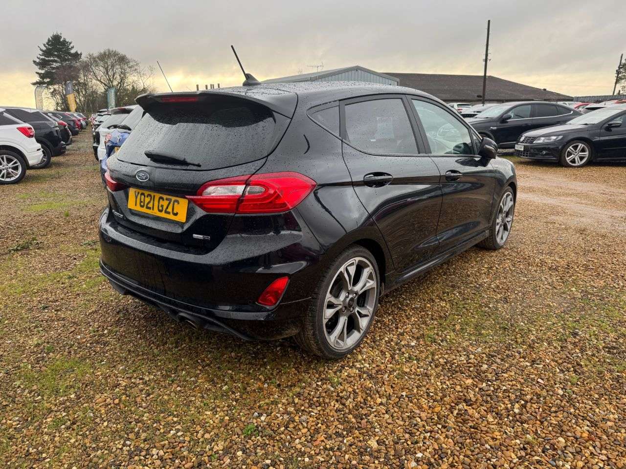 A 2021 FORD FIESTA 1.0T EcoBoost MHEV ST-Line X Edition Hatchback 5dr Petrol Manual Euro 6 (s/ A 2021 FORD FIESTA 1.0T EcoBoost MHEV ST-Line X Edition Hatchback 5dr Petrol Manual Euro 6 (s/