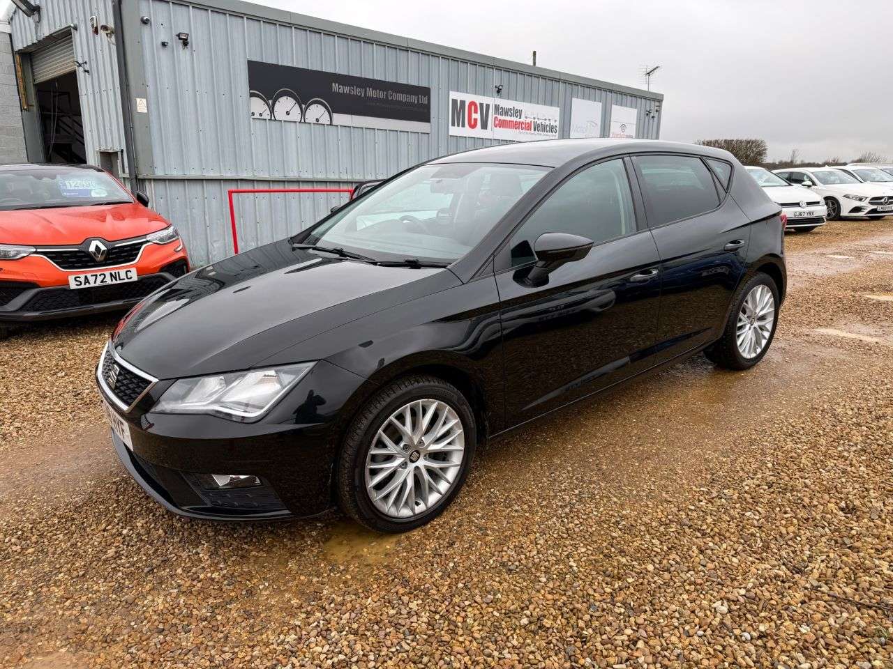 A 2018 SEAT LEON 1.6 TDI SE Dynamic Technology Hatchback 5dr Diesel DSG Euro 6 (s/s) (115 ps A 2018 SEAT LEON 1.6 TDI SE Dynamic Technology Hatchback 5dr Diesel DSG Euro 6 (s/s) (115 ps