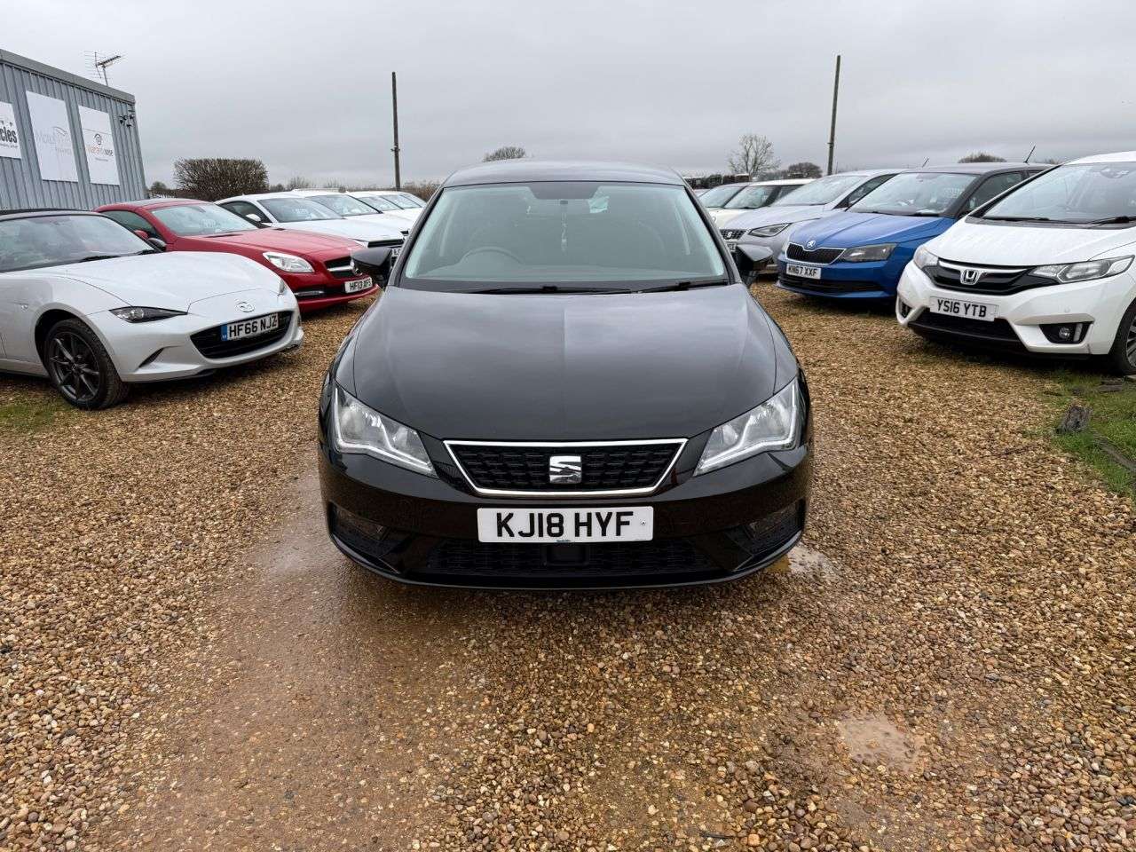 A 2018 SEAT LEON 1.6 TDI SE Dynamic Technology Hatchback 5dr Diesel DSG Euro 6 (s/s) (115 ps A 2018 SEAT LEON 1.6 TDI SE Dynamic Technology Hatchback 5dr Diesel DSG Euro 6 (s/s) (115 ps