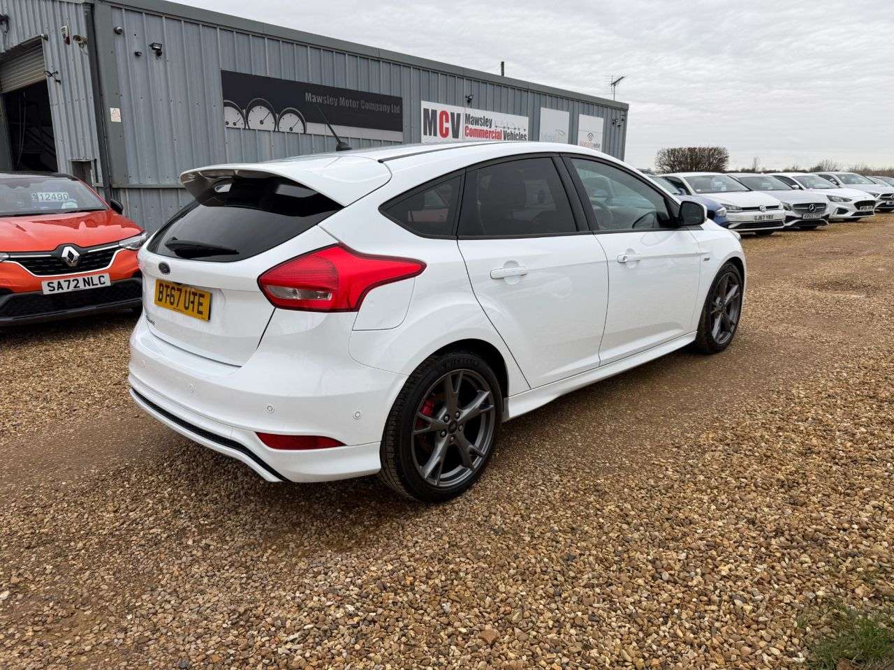 A 2017 FORD FOCUS 1.5 TDCi ST-Line X Hatchback 5dr Diesel Manual Euro 6 (s/s) (120 ps) A 2017 FORD FOCUS 1.5 TDCi ST-Line X Hatchback 5dr Diesel Manual Euro 6 (s/s) (120 ps)