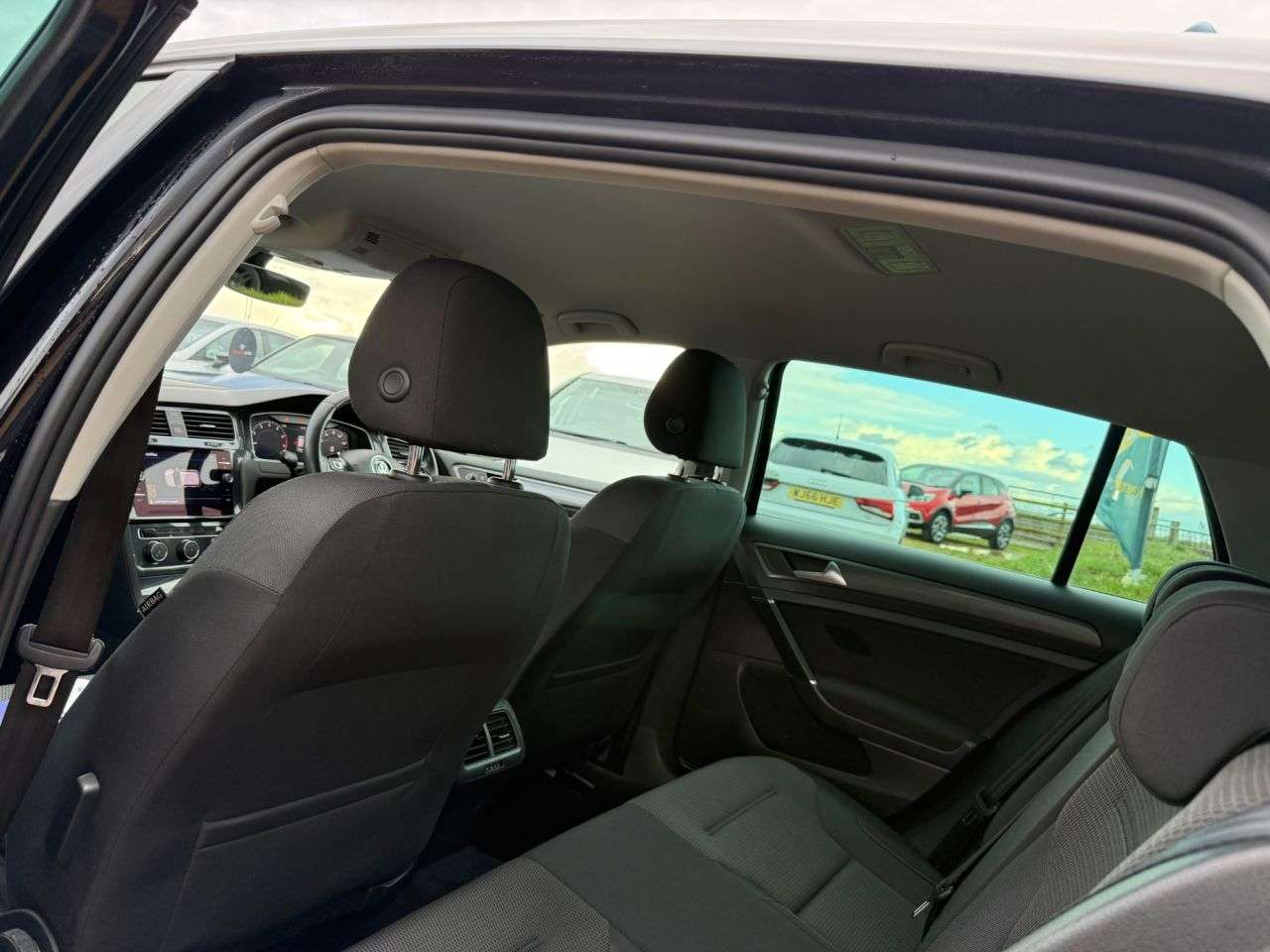 2019 VOLKSWAGEN GOLF 2019 VOLKSWAGEN GOLF