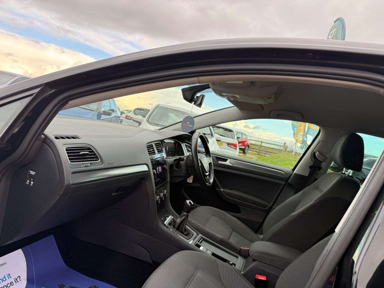 A 2019 VOLKSWAGEN GOLF 1.5 TSI EVO Match Hatchback 5dr Petrol Manual Euro 6 (s/s) (150 ps) A 2019 VOLKSWAGEN GOLF 1.5 TSI EVO Match Hatchback 5dr Petrol Manual Euro 6 (s/s) (150 ps)