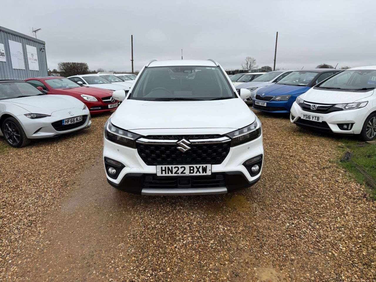 A 2022 SUZUKI S-CROSS 1.4 Boosterjet MHEV Motion SUV 5dr Petrol Hybrid Manual Euro 6 (s/s) (129 p A 2022 SUZUKI S-CROSS 1.4 Boosterjet MHEV Motion SUV 5dr Petrol Hybrid Manual Euro 6 (s/s) (129 p