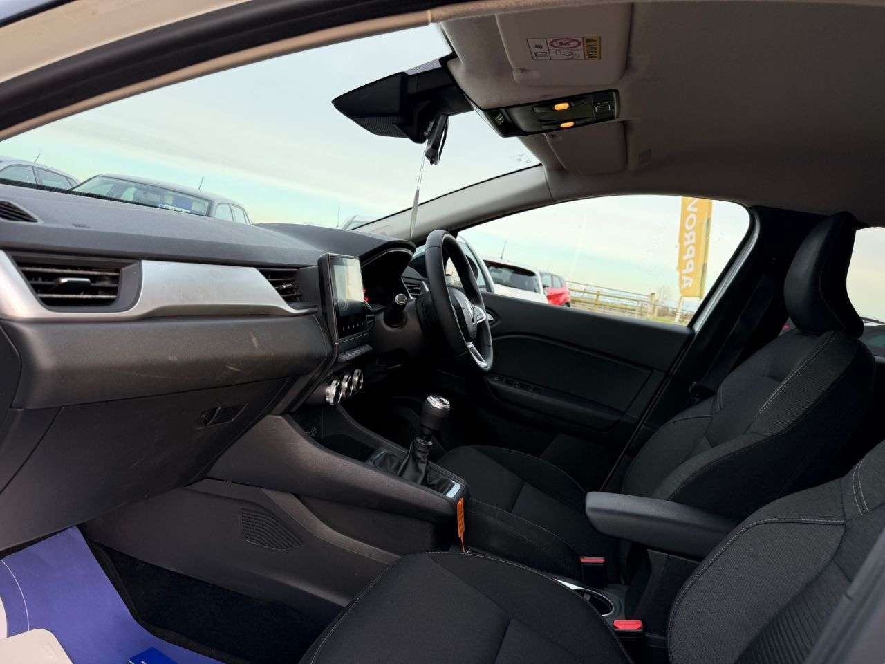 A 2021 RENAULT CAPTUR 1.3 TCe Iconic SUV 5dr Petrol Manual Euro 6 (s/s) (140 ps) A 2021 RENAULT CAPTUR 1.3 TCe Iconic SUV 5dr Petrol Manual Euro 6 (s/s) (140 ps)