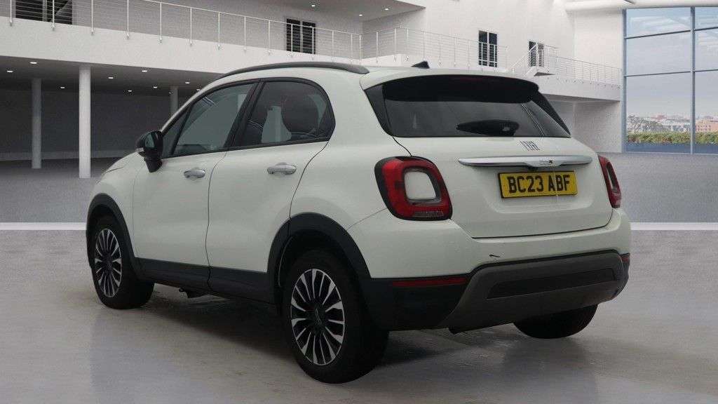 A 2023 FIAT 500X 1.0 FireFly Turbo Cross SUV 5dr Petrol Manual Euro 6 (s/s) (120 bhp) A 2023 FIAT 500X 1.0 FireFly Turbo Cross SUV 5dr Petrol Manual Euro 6 (s/s) (120 bhp)
